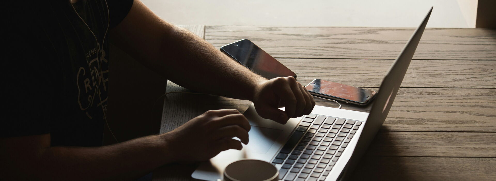 Photo by Parker Byrd (https://unsplash.com/@parkerabyrd)